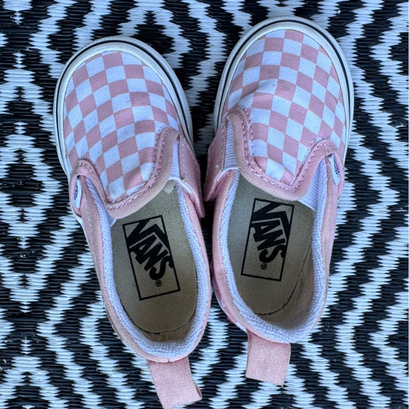 Infant Pink checkered Vans π - Picture 7 of 7